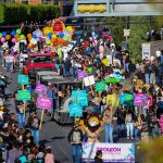 Más de 70 mil personas llenan las calles de León en el desfile por sus 450 años